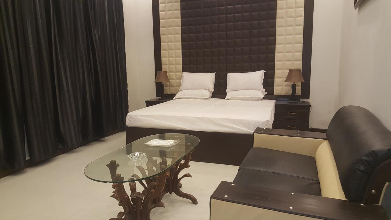Gulberg Continental Hotel Лахор Экстерьер фото