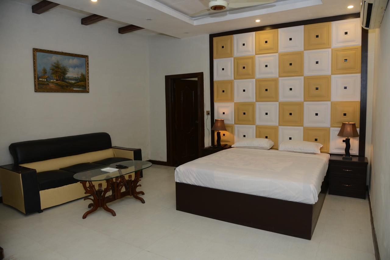 Gulberg Continental Hotel Лахор Экстерьер фото
