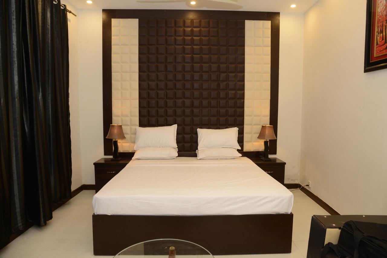 Gulberg Continental Hotel Лахор Экстерьер фото