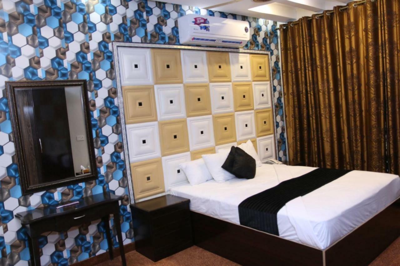 Gulberg Continental Hotel Лахор Экстерьер фото
