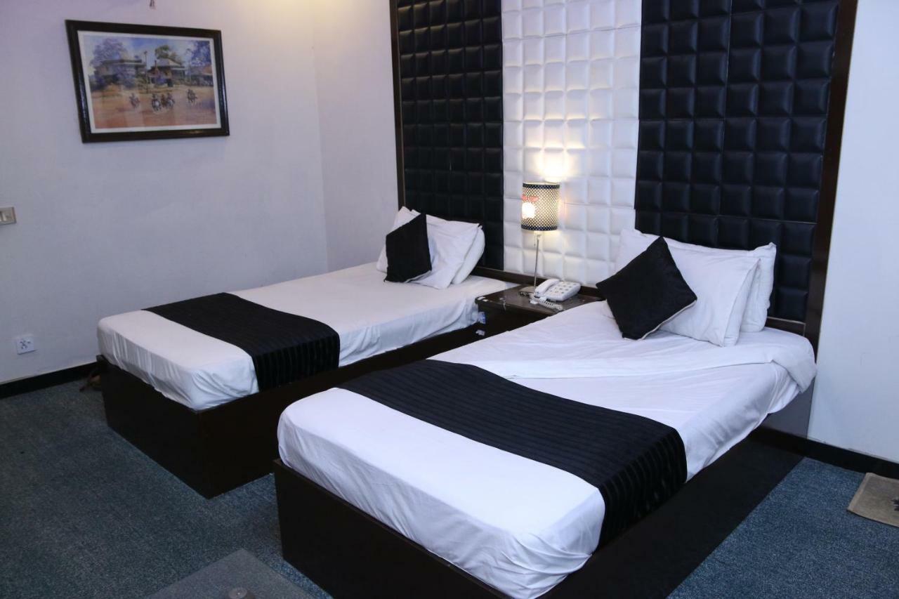 Gulberg Continental Hotel Лахор Экстерьер фото